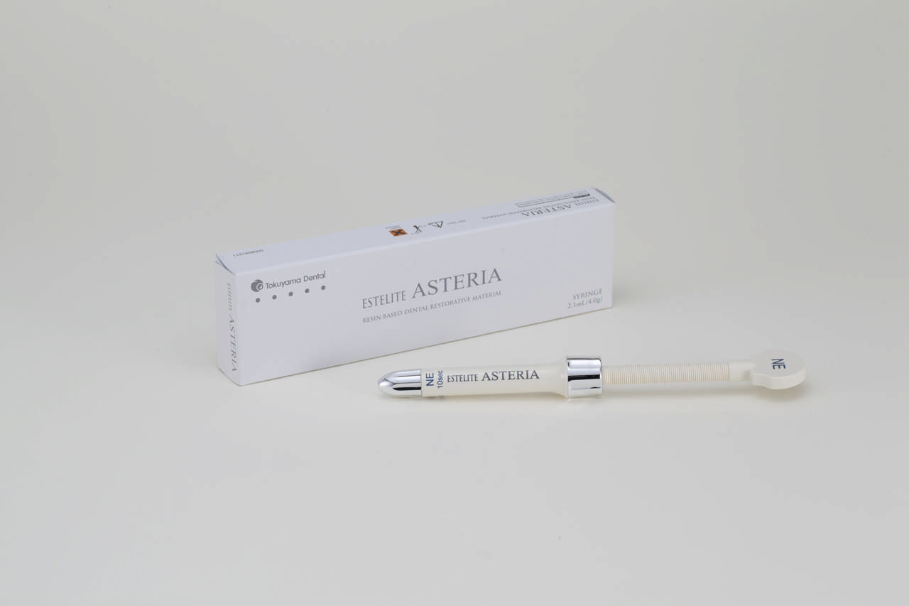 Estelite Asteria sprøjte 4g, TE/transparent emalje